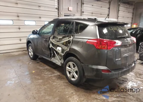 2013 Toyota Rav4 Xle z USA, uszkodzony, nr VIN JTMRFREV4D5008349